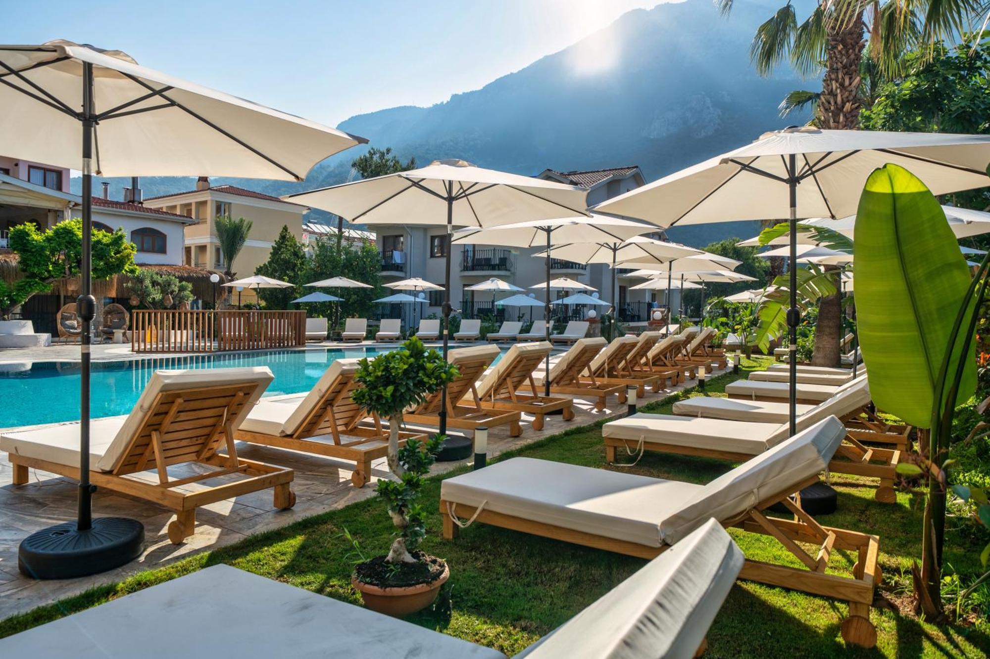 Hotel Ata Lagoon 3*
