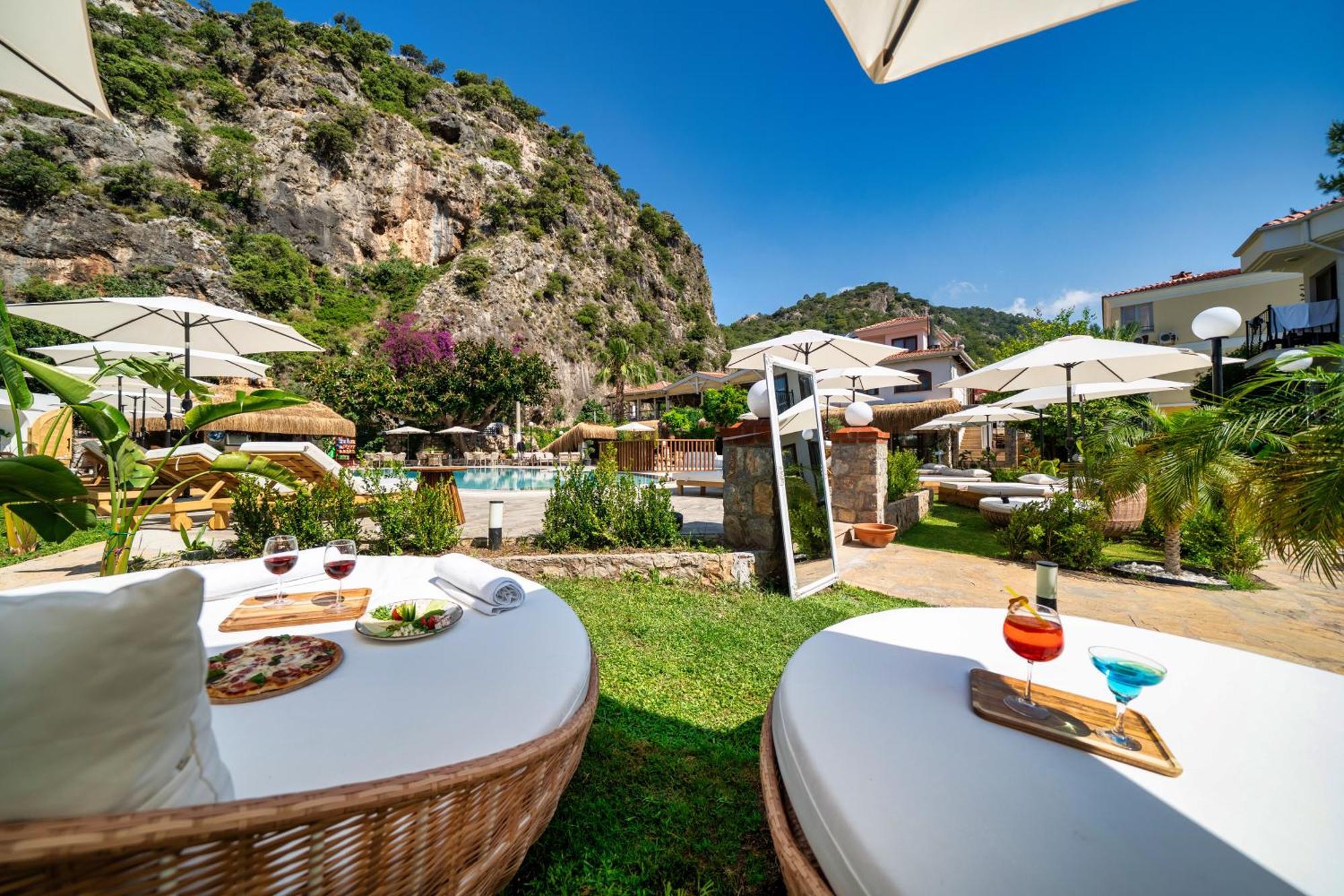 Hotel Ata Lagoon